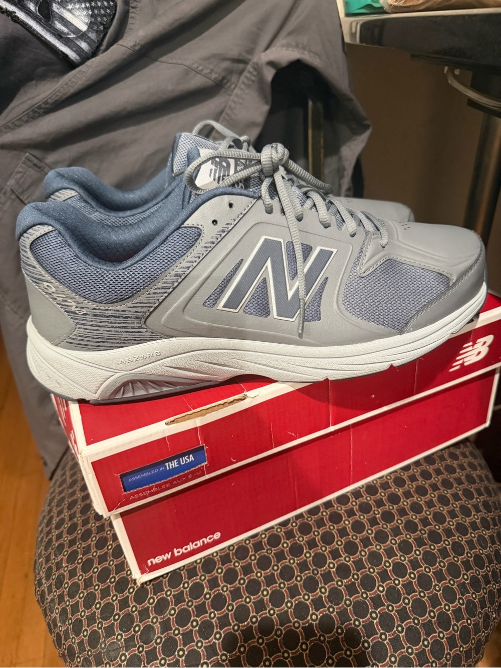 New Balance Size 12.5 Wide 847 V4 Grey Walking Shoes MW847GY3 Men’s Sneakers
